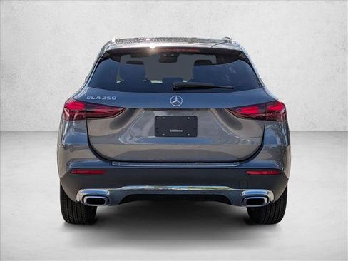 Certified 2026 Mercedes-Benz GLA 250 image 8