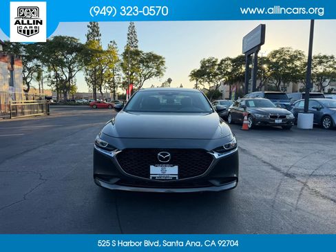 Used 2020 MAZDA MAZDA3 Sedan w/ Select Package FWD image 2