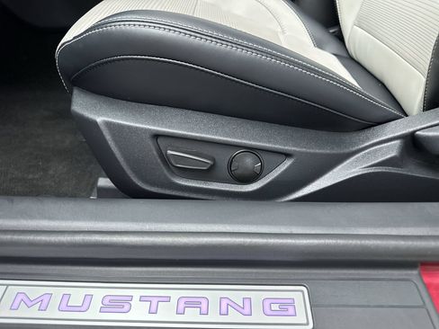 Used 2025 Ford Mustang GT Premium RWD image 14