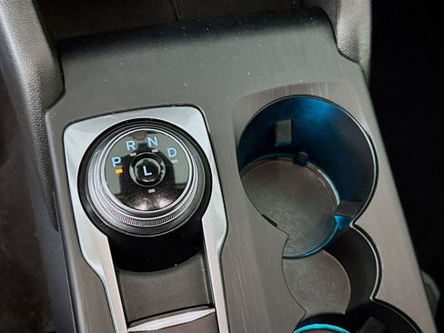 Used 2020 Ford Escape Titanium image 19