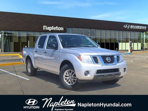 Used 2019 Nissan Frontier SV RWD image 1