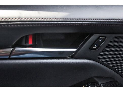 Certified 2025 MAZDA MAZDA3 s FWD image 21