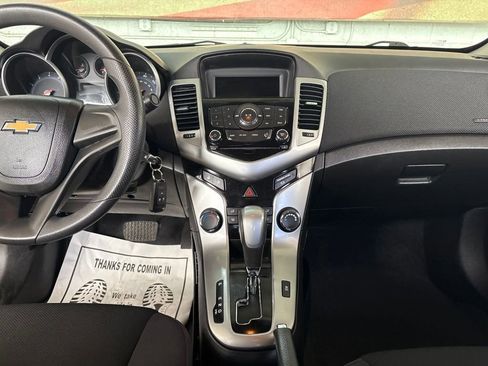Used 2014 Chevrolet Cruze LT FWD image 15