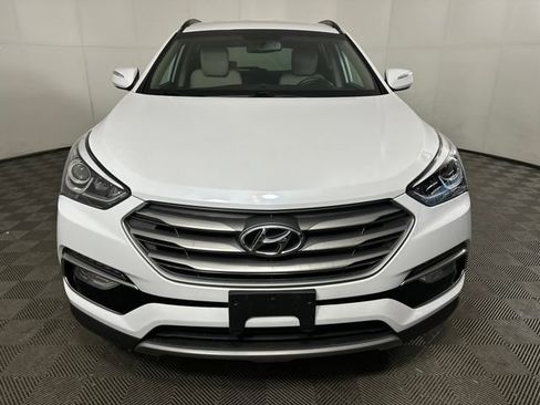 Used 2017 Hyundai Santa Fe Sport image 8