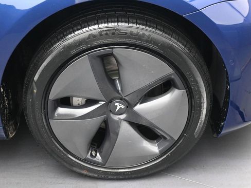 Used 2018 Tesla Model 3 Long Range image 33