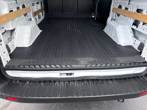 Used 2025 Ford Transit 250 Low Roof w/ Exterior Upgrade Package RWD image 15