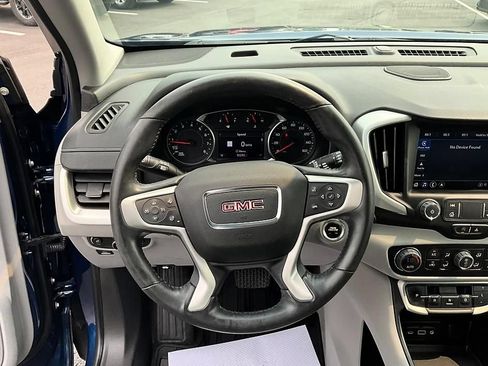 Used 2022 GMC Terrain SLT w/ Infotainment Package II FWD image 33
