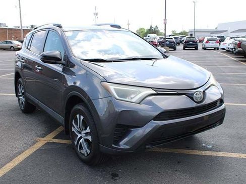 Used 2017 Toyota RAV4 LE w/ All Weather Liner Package AWD/4WD image 4