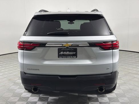 Used 2022 Chevrolet Traverse LT FWD image 6