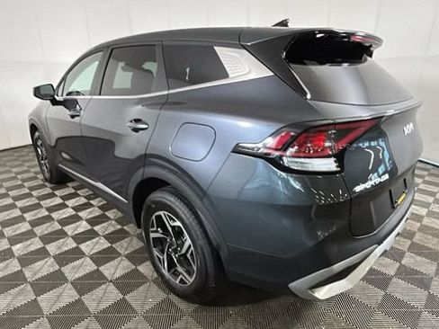 Used 2025 Kia Sportage LX AWD/4WD image 4