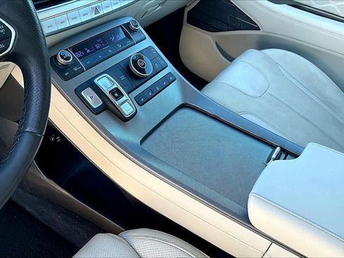 Used 2020 Hyundai Palisade Limited image 16