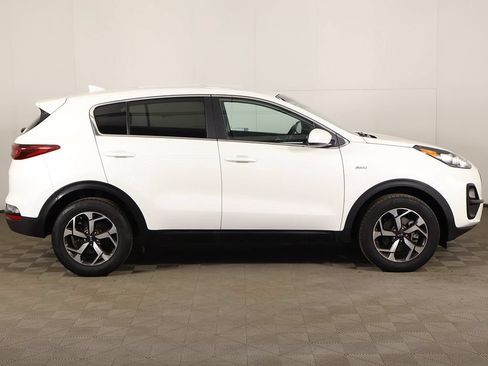 Used 2022 Kia Sportage LX AWD/4WD image 13