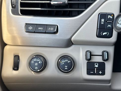 Certified 2020 GMC Yukon Denali w/ Open Road Package image 29