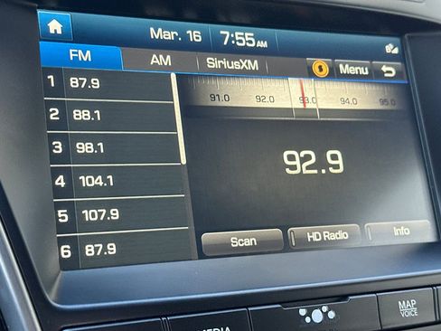 Used 2017 Hyundai Santa Fe SE Ultimate image 22