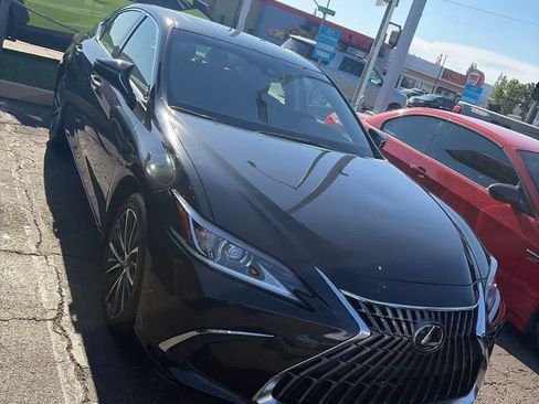 Used 2025 Lexus ES 300h w/ Premium Package FWD image 17