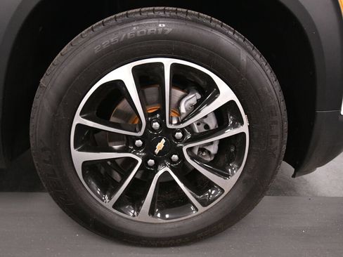 Used 2024 Chevrolet TrailBlazer LT FWD image 29