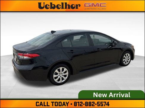 Used 2024 Toyota Corolla LE FWD image 6