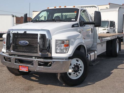 Used 2023 Ford F650 2WD Regular Cab Super Duty image 4