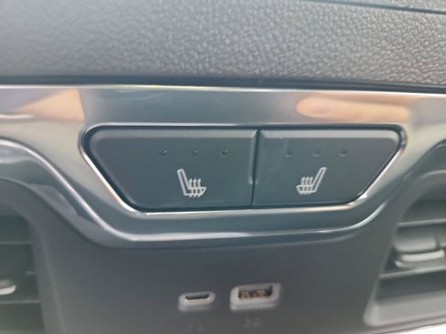 New 2026 GMC Sierra 1500 SLT w/ SLT Premium Plus Package image 11