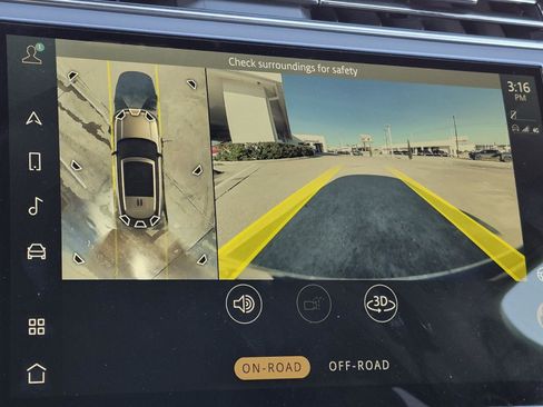 Used 2023 Land Rover Range Rover SV image 17