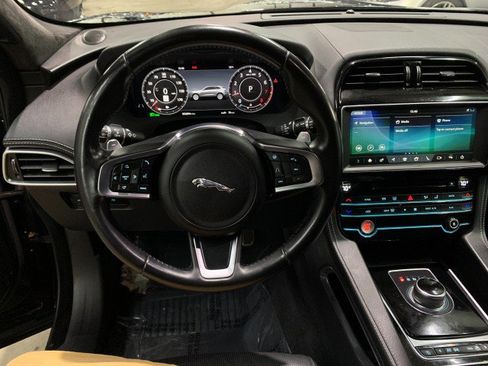 Used 2020 Jaguar F-PACE Checkered Flag image 30