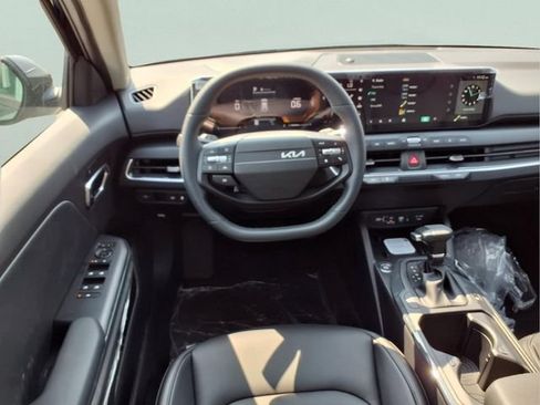 New 2026 Kia K4 EX FWD image 11