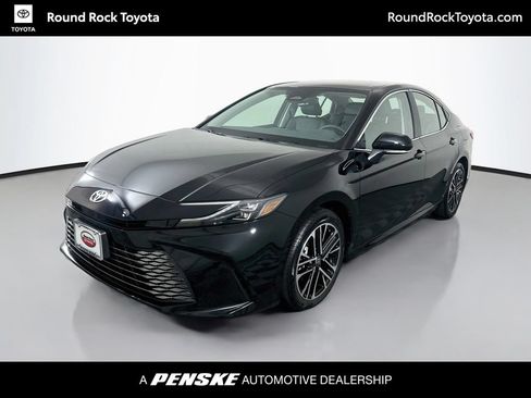 Used 2026 Toyota Camry XLE AWD/4WD image 1