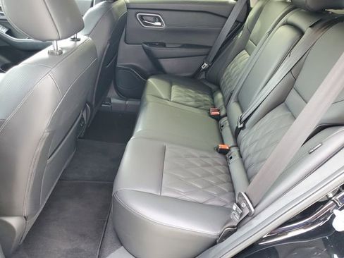 Certified 2025 Nissan Rogue Platinum w/ Platinum Premium Package image 33