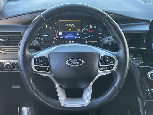 Used 2021 Ford Explorer Limited w/ Equipment Group 301A image 18