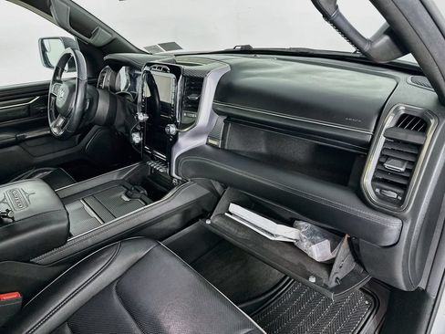 Used 2021 RAM 1500 Limited w/ Body Color Bumper Group AWD/4WD image 31