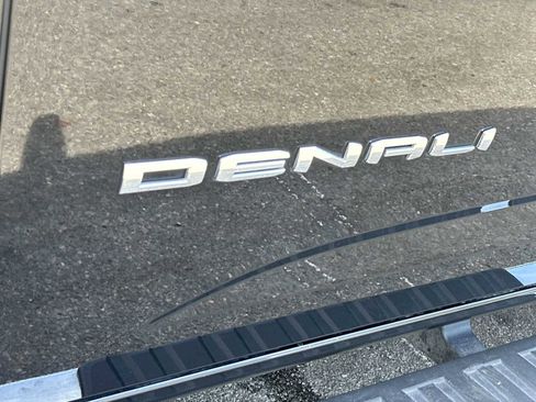 Used 2022 GMC Canyon Denali AWD/4WD image 11