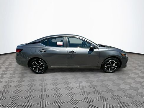 Used 2025 Nissan Sentra SV FWD image 11