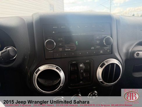 Used 2015 Jeep Wrangler Unlimited Sahara w/ Dual Top Group AWD/4WD image 15