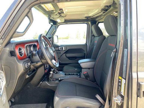Certified 2022 Jeep Wrangler Unlimited Rubicon w/ Safety Group AWD/4WD image 17