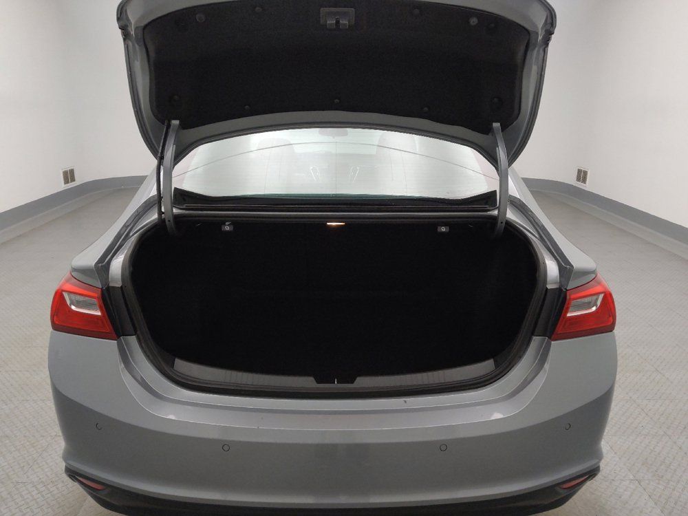 Used 2025 Chevrolet Malibu LS FWD image 29