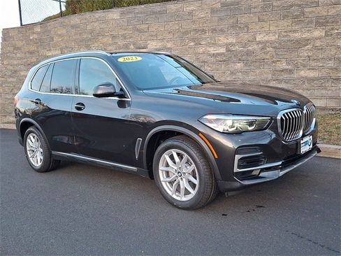 Used 2023 BMW X5 xDrive40i w/ Premium Package image 1