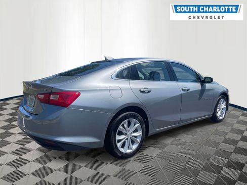 Used 2025 Chevrolet Malibu LT FWD image 4