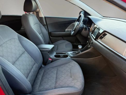 Used 2019 Kia Niro LX FWD image 24