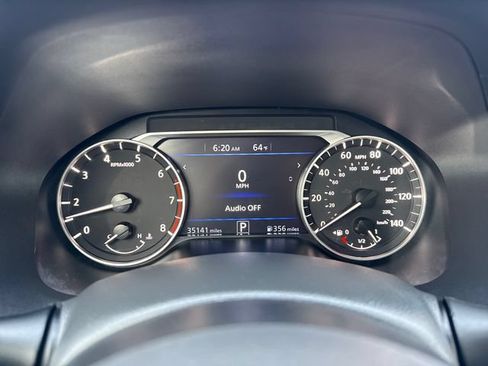 Used 2025 Nissan Altima 2.5 SV FWD image 12