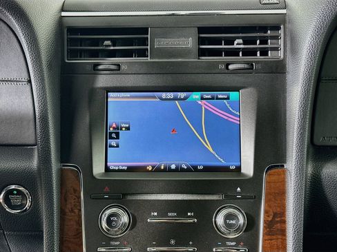 Used 2015 Lincoln Navigator 4WD image 22