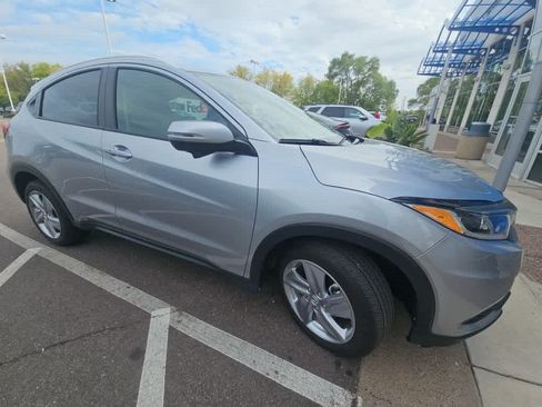 Used 2020 Honda HR-V EX-L image 2