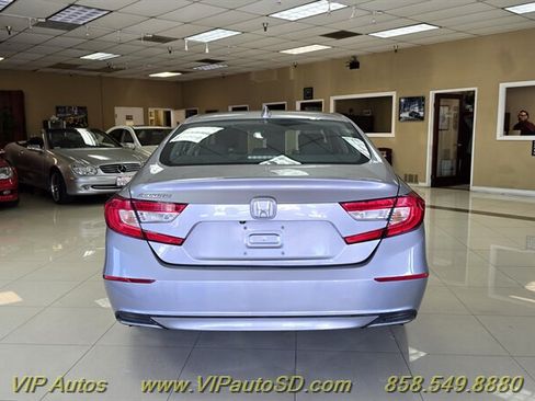Used 2018 Honda Accord LX image 8