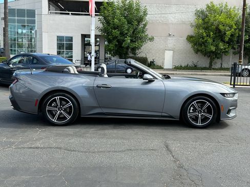 Used 2024 Ford Mustang Premium RWD image 13