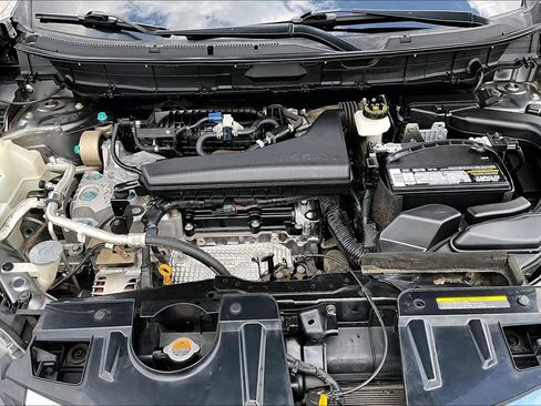 Used 2019 Nissan Rogue S FWD image 9