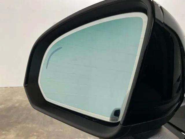 Used 2023 Volvo XC40 B4 Core w/ Convenience Package FWD image 96