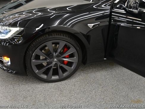 Used 2019 Tesla Model S Performance image 40