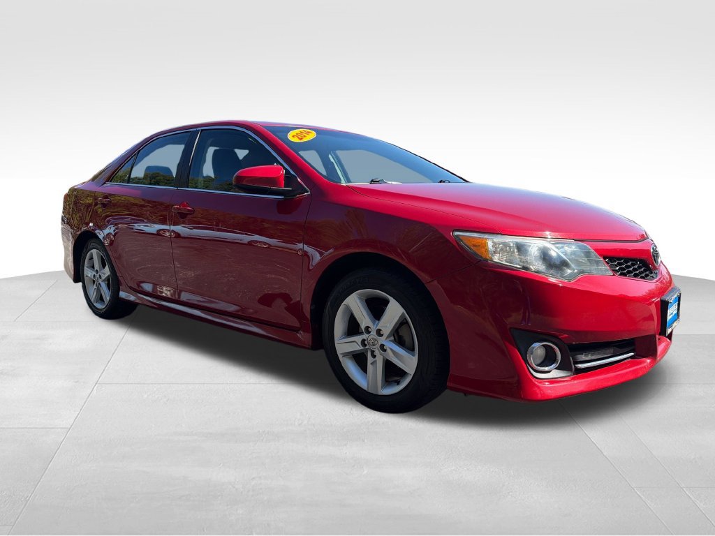 Used 2014 Toyota Camry SE FWD image 9