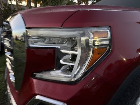 Used 2020 GMC Sierra 1500 SLT w/ SLT Premium Plus Package AWD/4WD image 4