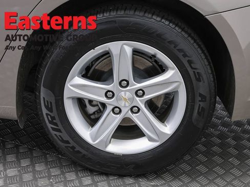 Used 2024 Chevrolet Malibu LS FWD image 32