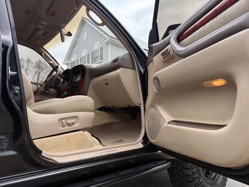 Used 2002 Lexus LX 470 4WD image 92